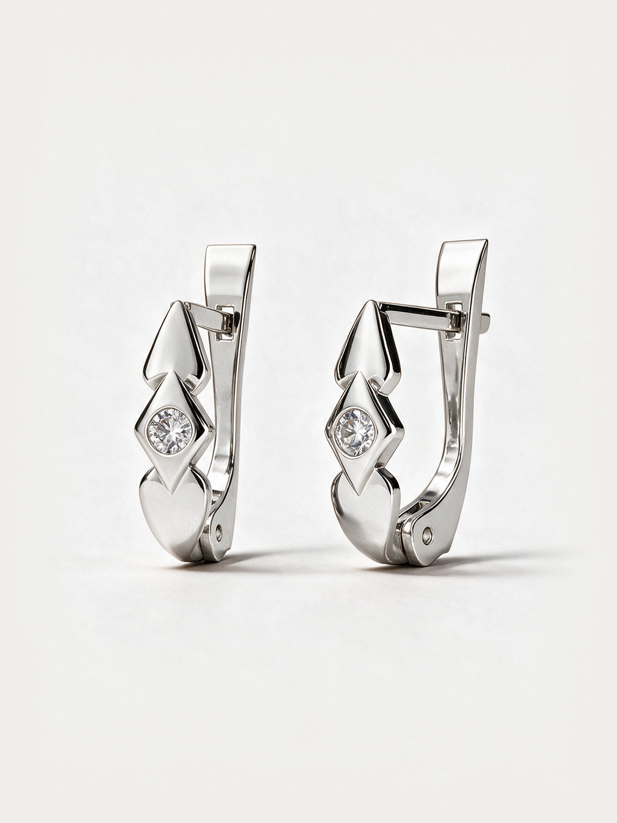 Vintage-Inspired Drop Earrings