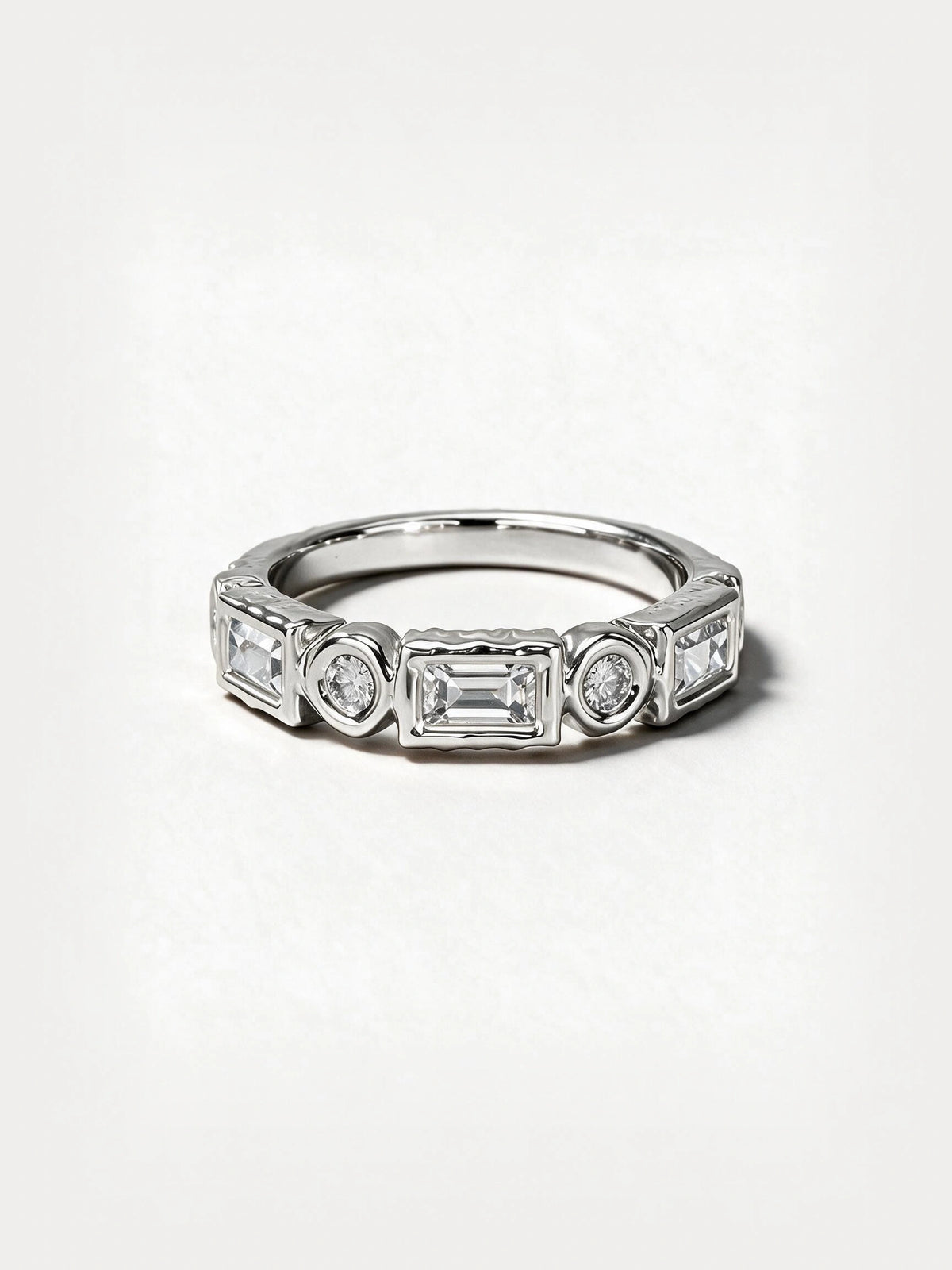 Baguette & Round Diamond Band